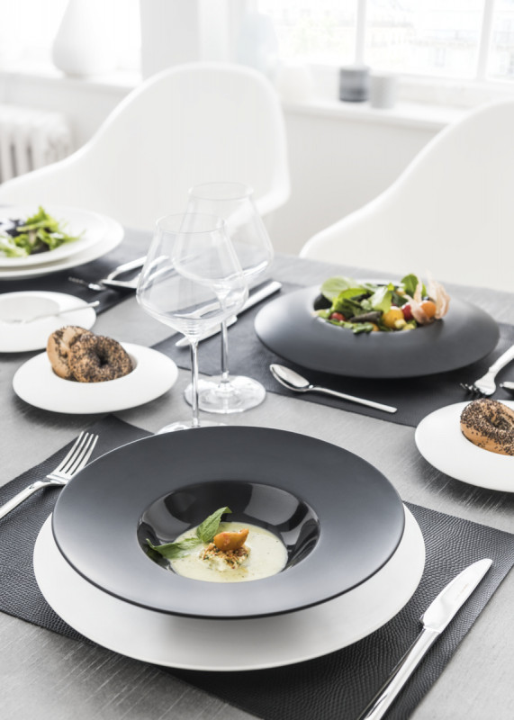 Assiette plate rond noir grès émaillé Ø 28 cm Chic & Mat Pro.mundi