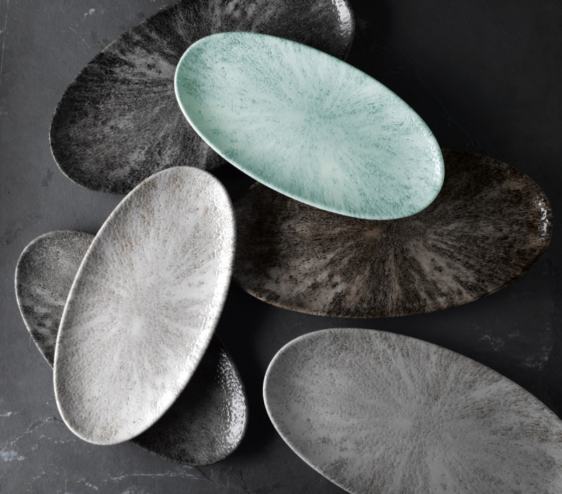 Plat ovale noir porcelaine vitrifiée 27x22 cm Stone Quartz Churchill